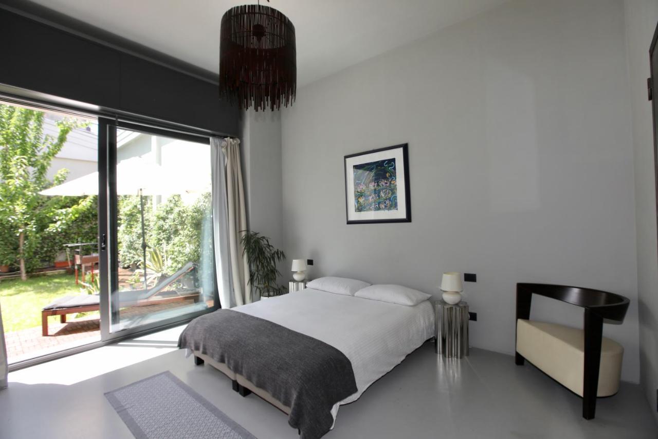 Loft Navigli With Private Garden Bed & Breakfast Milan Exterior photo